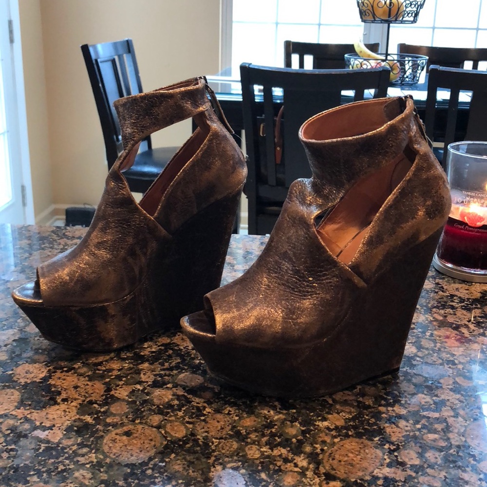 LAMB copper color distressed platforms